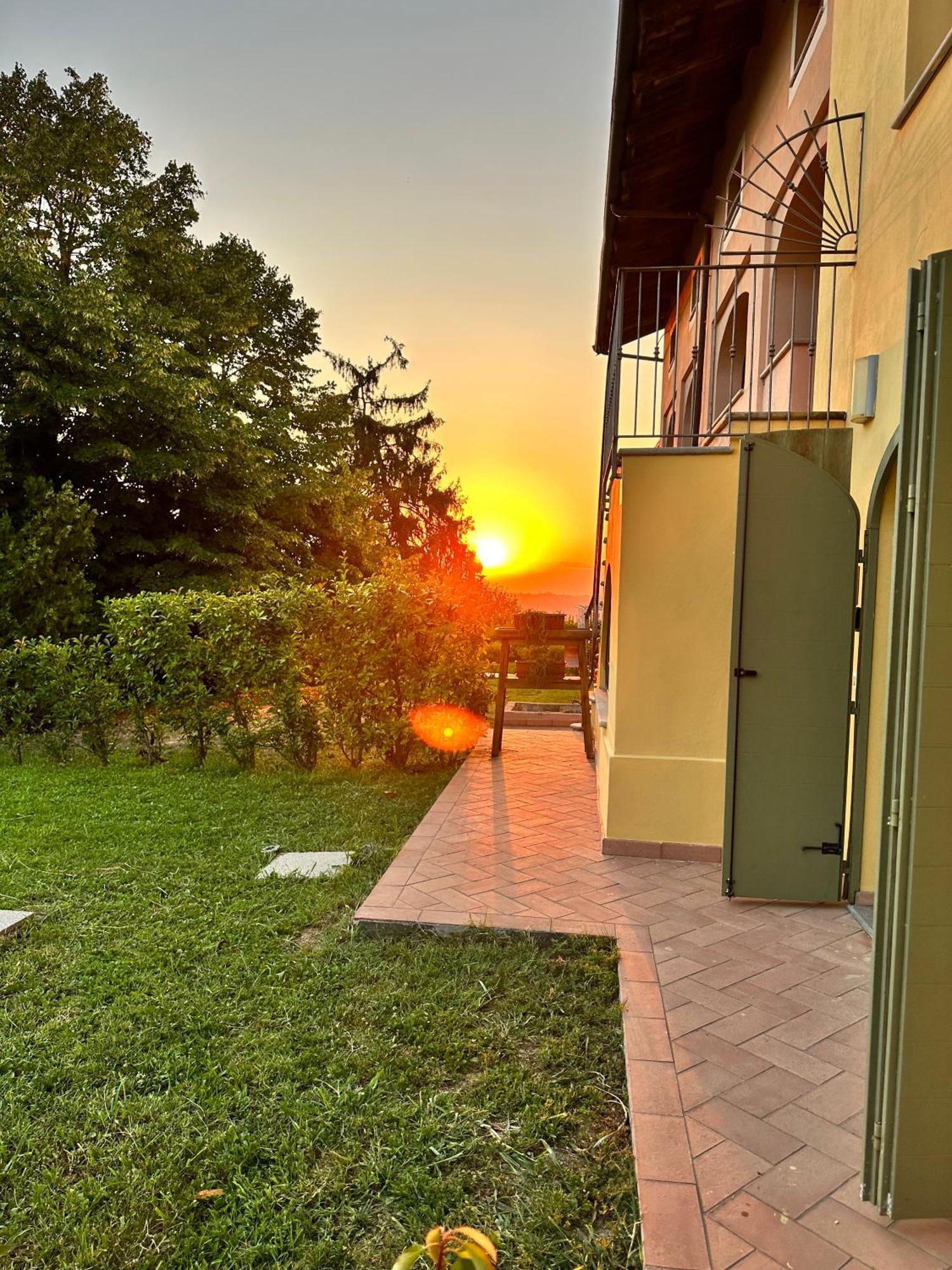 Just Langhe Casa Barolo Villa Novello Bagian luar foto